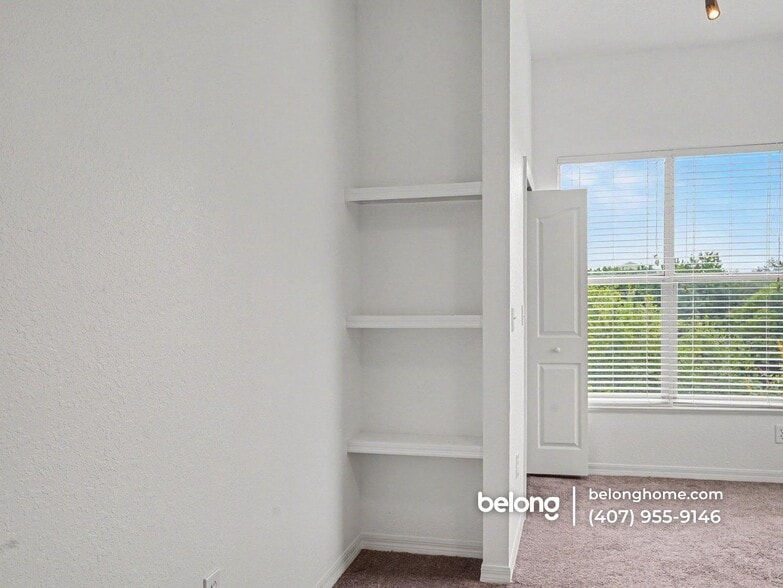 Building Photo - 8929 Legacy Ct