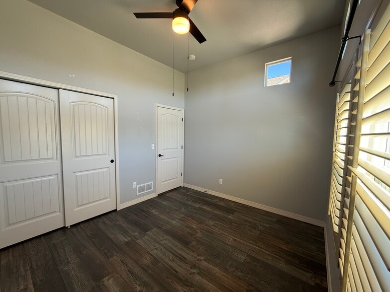 Building Photo - 15834 Kansas Pacific Ct