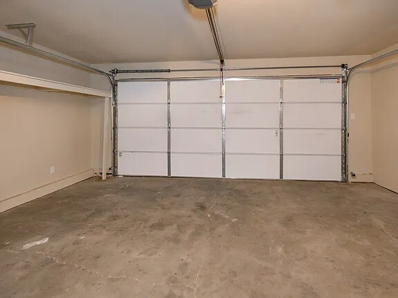 Building Photo - 1731 5th Ave NE