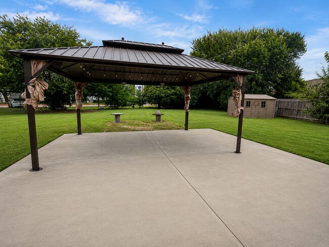 Building Photo - 349 Schumacher Dr