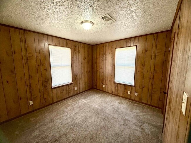 Building Photo - 249 Kibbe Ave