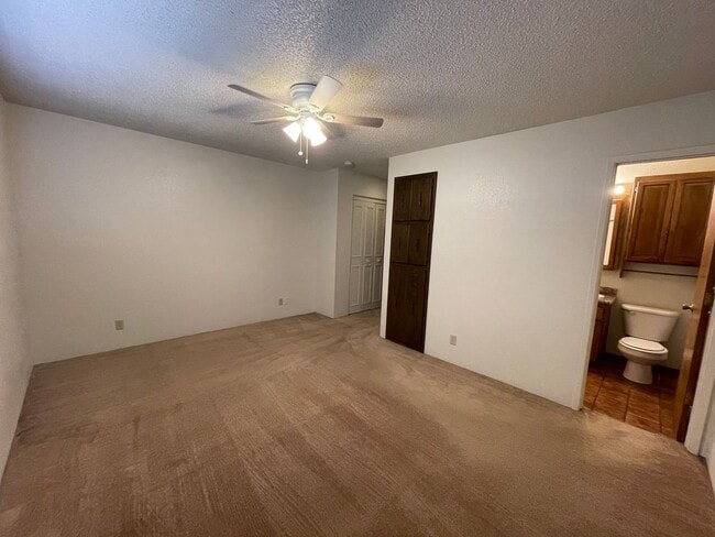 Building Photo - SPACIOUS HOME ON THE WEST SIDE OF REDDING