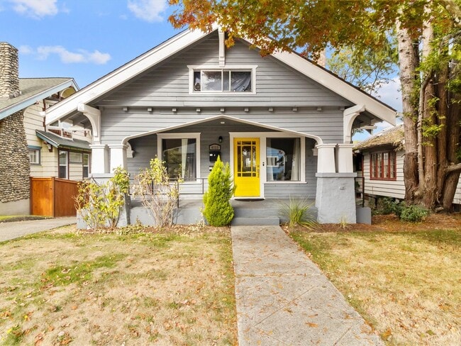 Building Photo - 4111 6th Ave