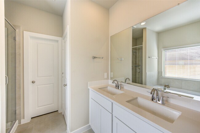 Building Photo - 6219 Lost Rdg Ln