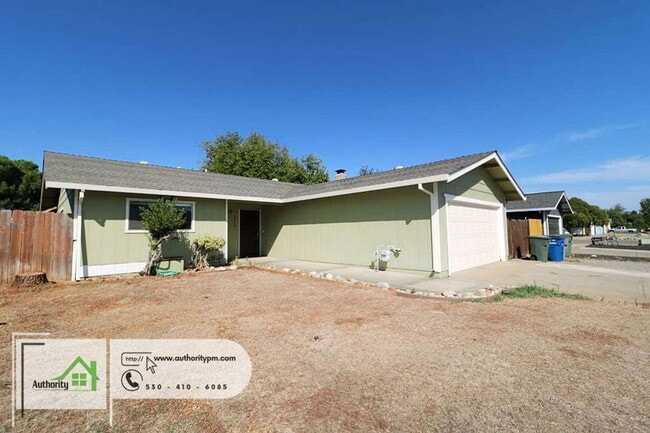 Building Photo - 2452 Capella St