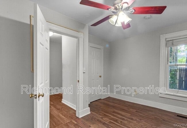 Building Photo - 1828 Parkwood Ave