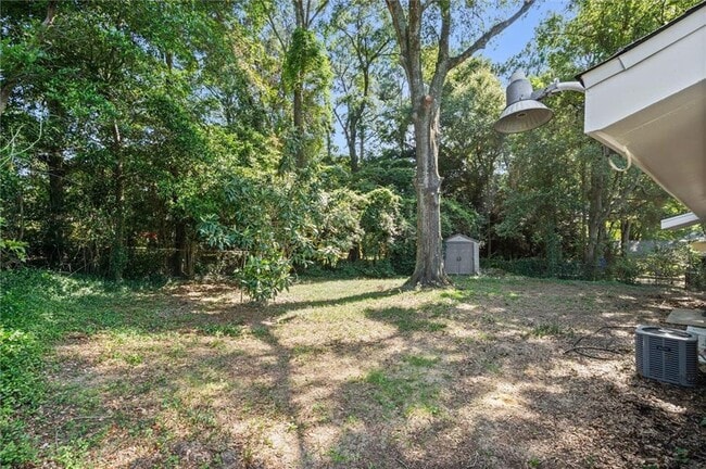 Building Photo - 5516 Brightwood Ln