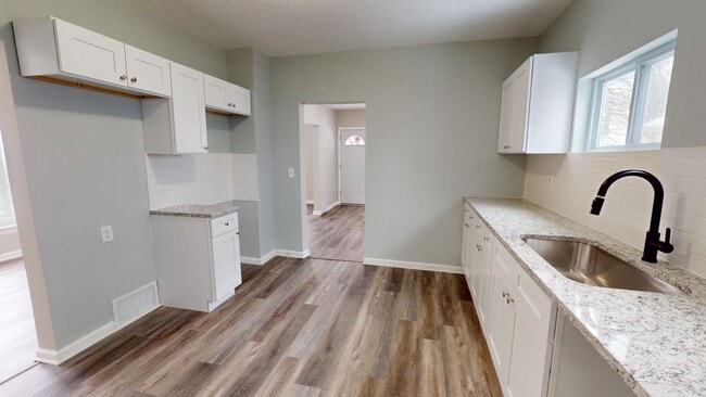 Building Photo - Stockyards Area - 3 Bedroom - 2 Bath Single Family Home