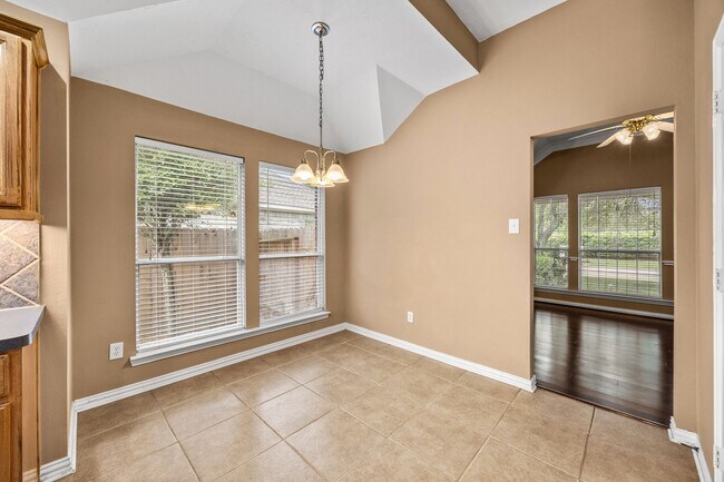 Building Photo - 7206 Hollow Field Ln