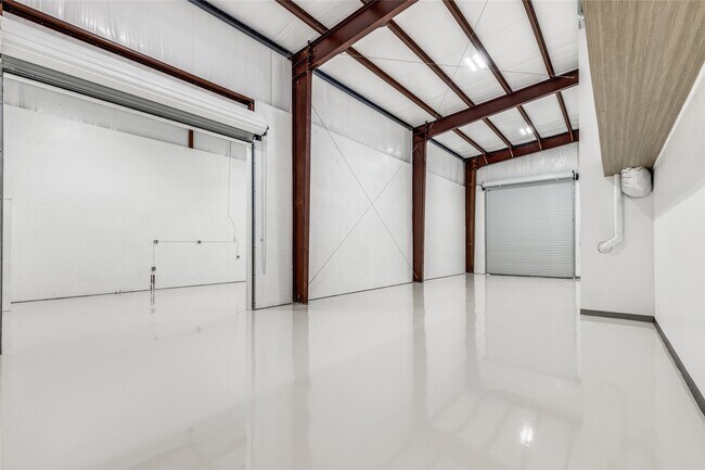 Building Photo - 21711 Barcarole Dr