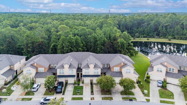 Building Photo - 6110 Bartram Village Dr
