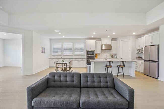 Building Photo - 1409 Pink Granite Blvd