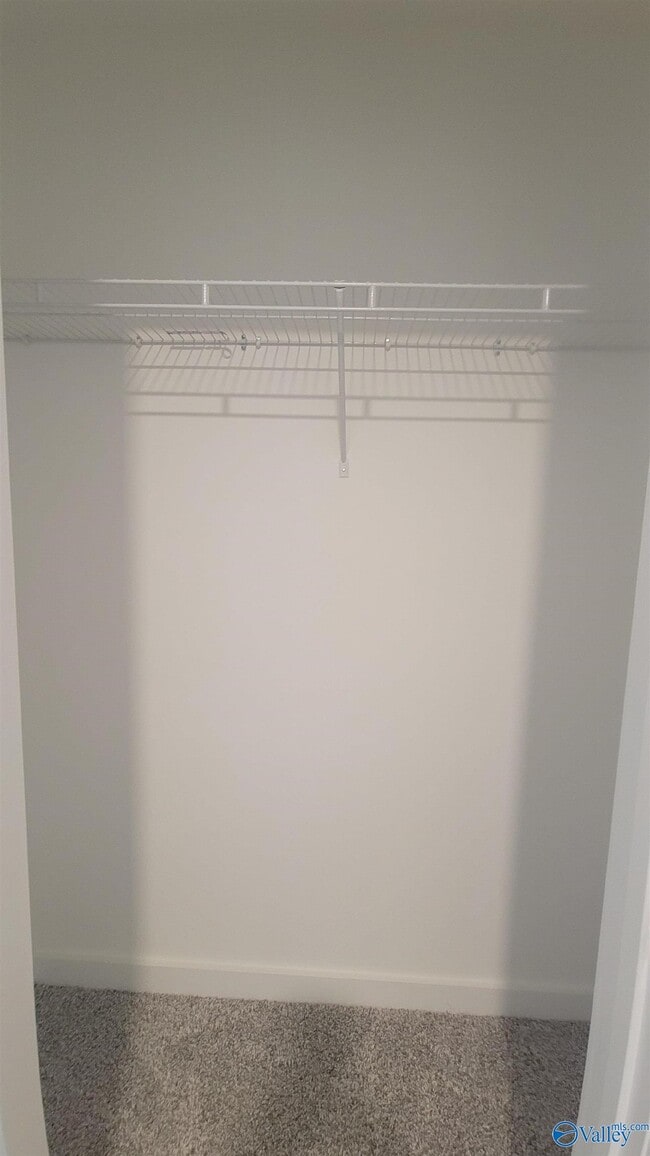 Building Photo - 7597 Discovery Pt Dr NW