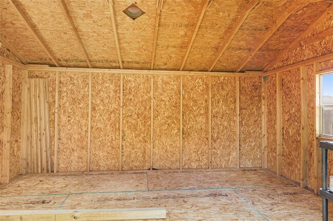 Building Photo - 117 Paige Bend
