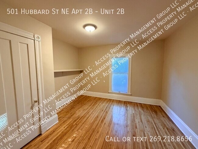 Building Photo - 501 Hubbard St NE