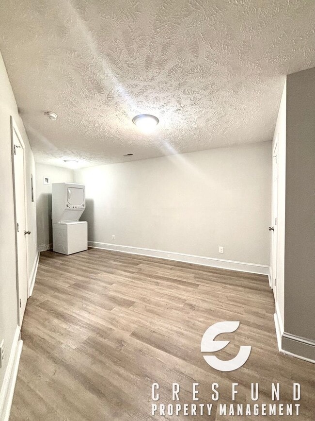 Building Photo - Adorable 2BR in Haymount! AVAILABLE NOW!