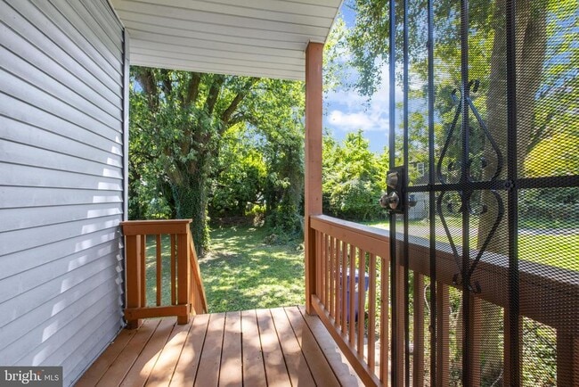 Building Photo - 505 McCabe Ave