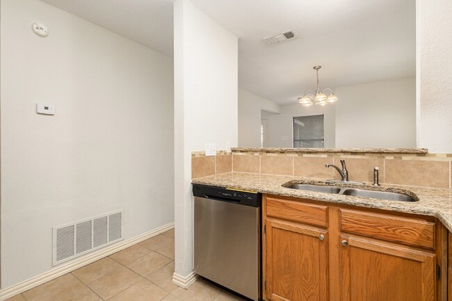 Building Photo - 1521 Wheatfield Ct