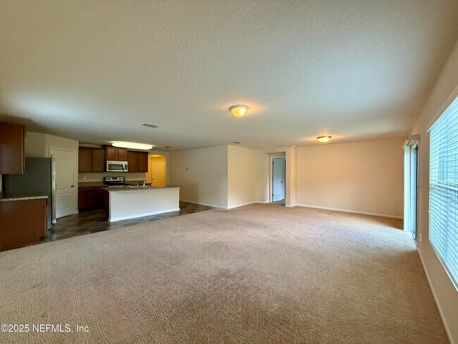 Building Photo - 3635 Summit Oaks Dr