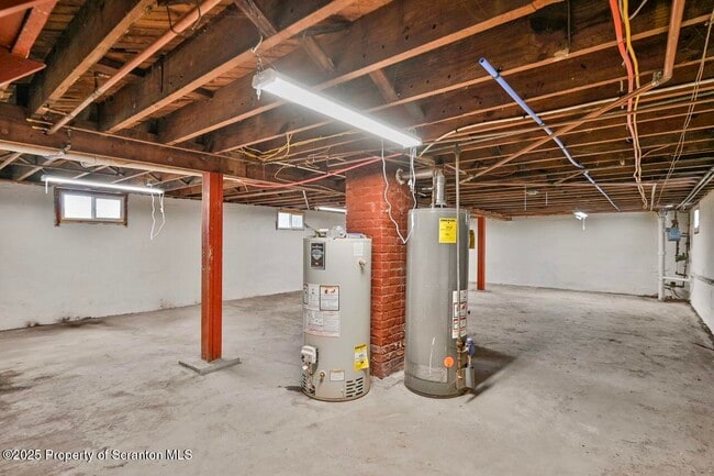 Building Photo - 309 Park Ave