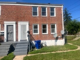 Building Photo - 3001 Lawina Rd