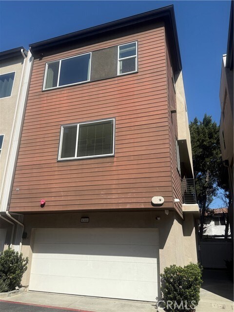 Building Photo - 8360 Canby Pl