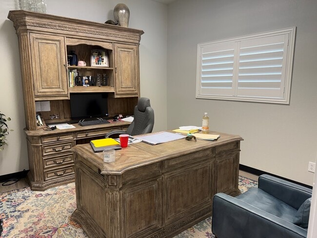 Building Photo - 2107 W 83rd St