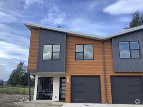 Building Photo - 1500 Myers Ln
