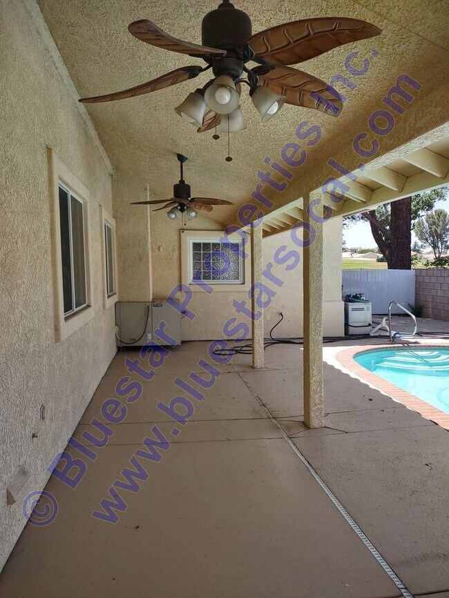 Building Photo - 12800 Santa Anita Trail