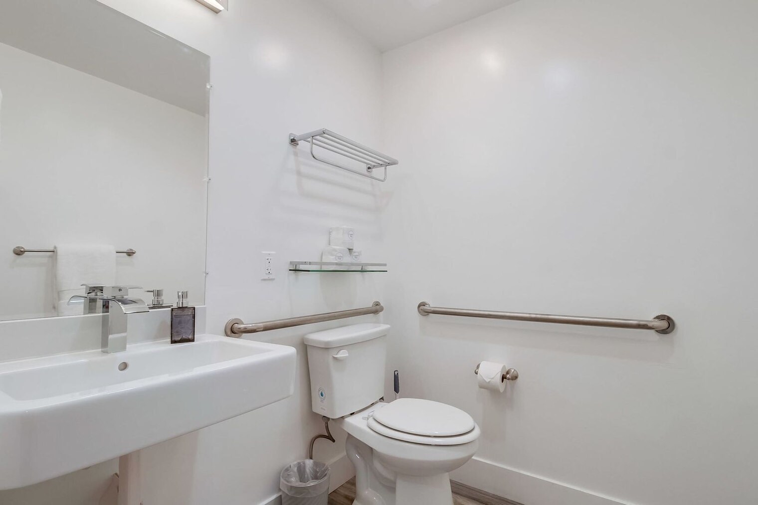 Building Photo - 4505 Park Blvd