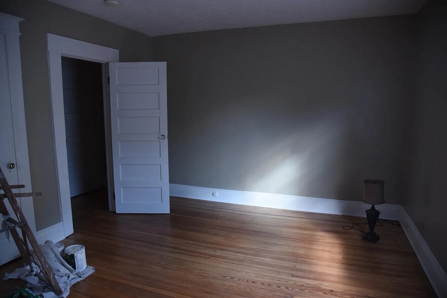 Bedroom #1 - 62 Morningside Park