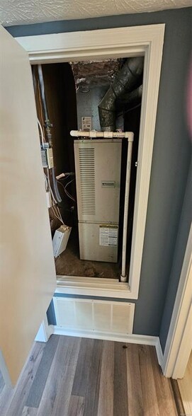 Building Photo - 1505 Westminster Dr