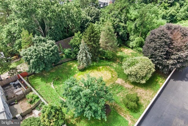 Building Photo - 261 Delmar St