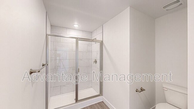 Building Photo - 1126 S 200 E
