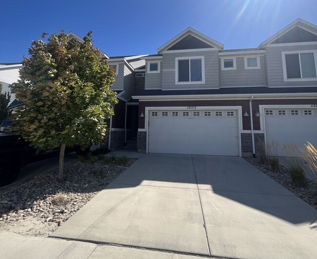 Primary Photo - Beautiful 3 Bedroom Townhome in Bluffdale