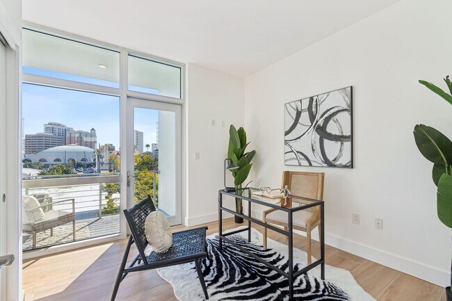 Building Photo - 1343 4th St