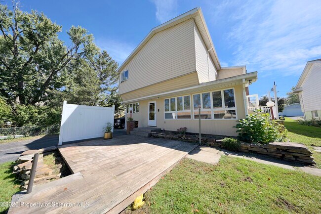 Building Photo - 434 20th Ave
