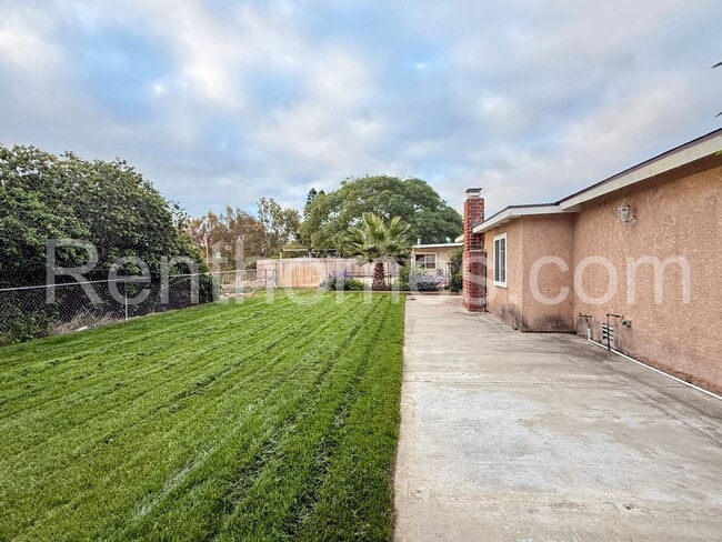 Building Photo - 5281 Constitution Rd