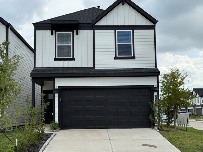 Building Photo - 12319 Maria Heights Ct