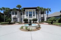 Building Photo - 2940 Pine Valley Dr