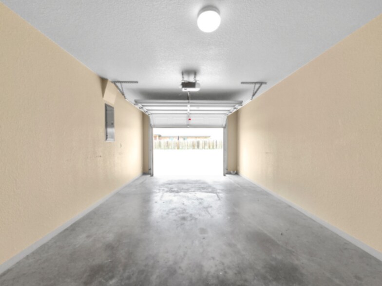 Building Photo - 4415 Brutus Ln