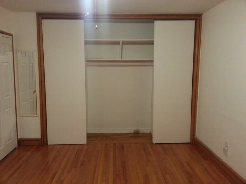 Master Bedroom - Closet - 19638 Pompeii Ave