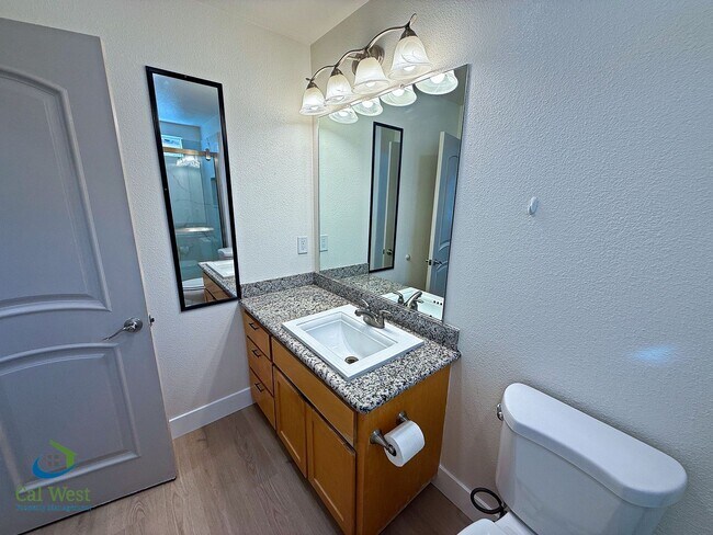 Building Photo - 7661 Forest St