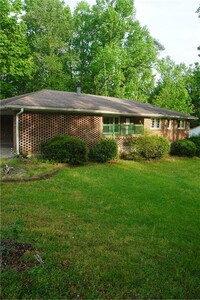 Building Photo - 2950 Klondike Rd