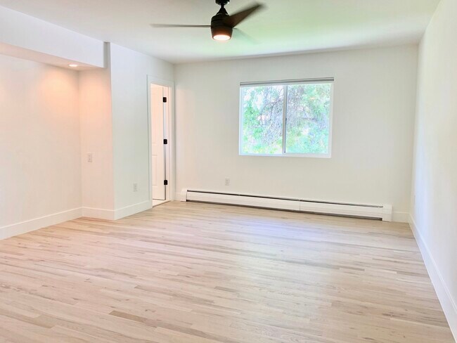 Building Photo - 3365 Ward Rd