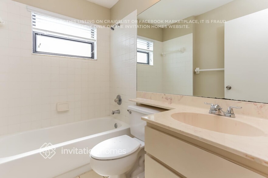 Building Photo - 6262 Adams St