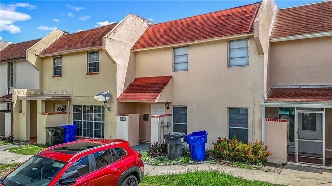 Building Photo - 1379 Seaview