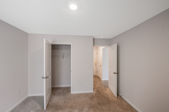 Building Photo - 182 Water Wheel Rd