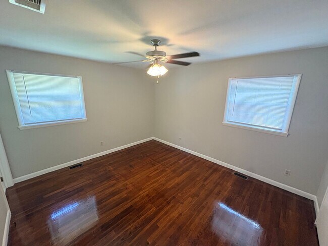 Building Photo - 104 Herty Dr