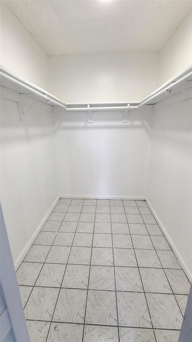 Building Photo - 2800 NW 56th Ave